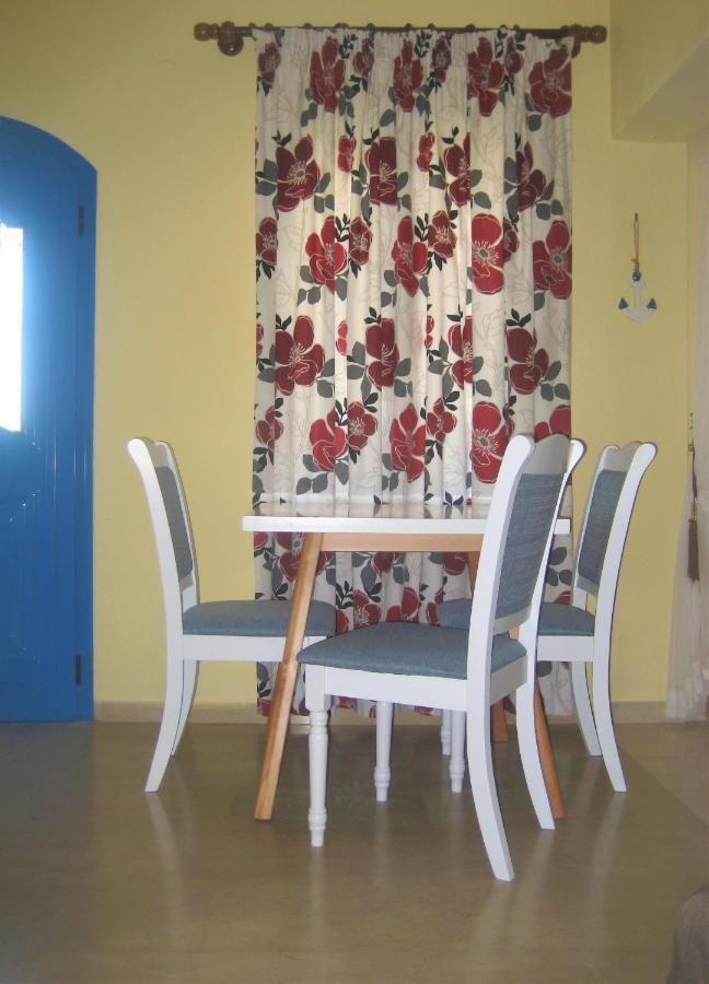 Corina Apartments Sitia  Buitenkant foto