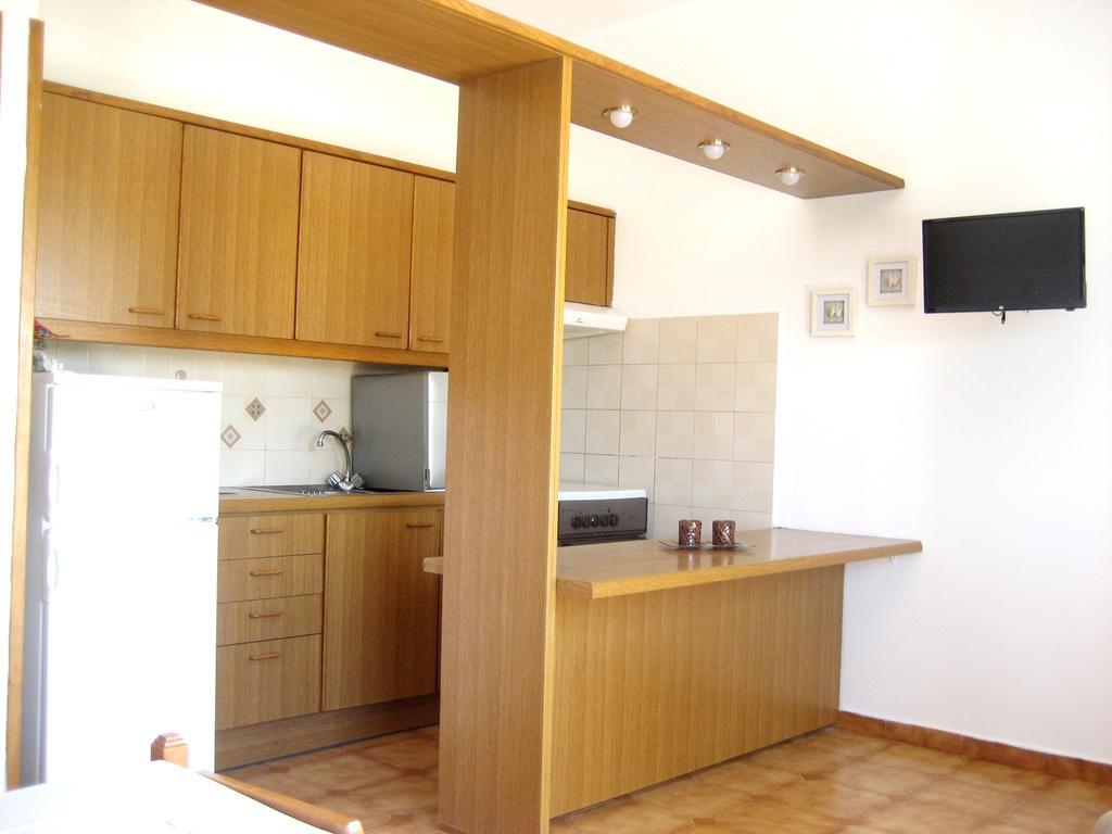 Corina Apartments Sitia  Kamer foto