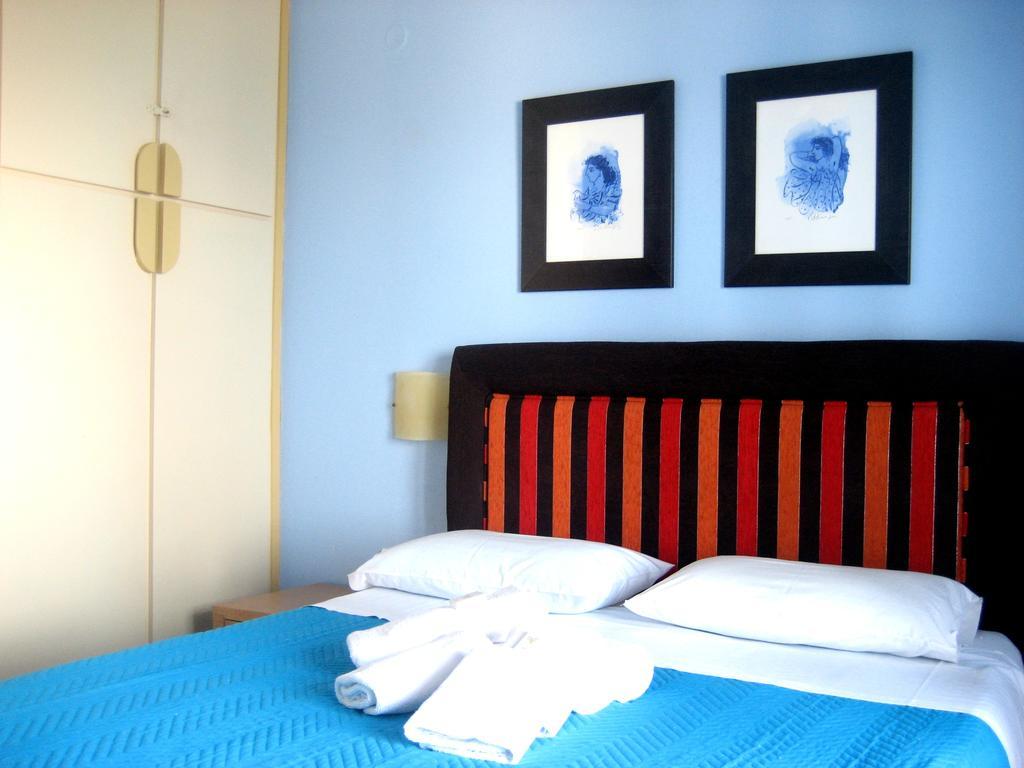 Corina Apartments Sitia  Buitenkant foto